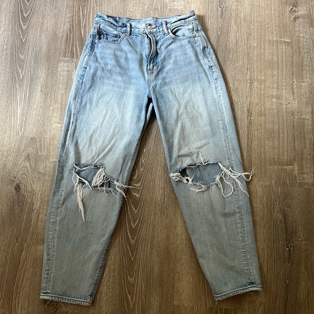 American Eagle Mom Jeans